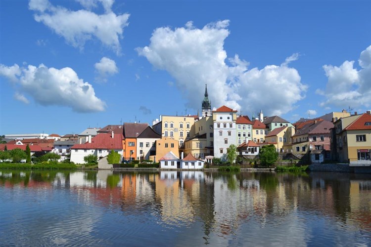 Město, Zdroj: Městské informační centrum Jindřichův Hradec | CONCERTINO ZLATÁ HUSA - Jindřichův Hradec