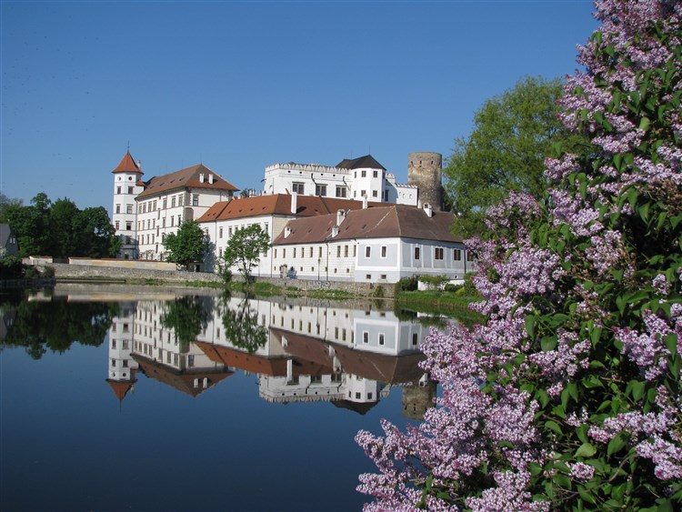 Státní hrad a zámek, zdroj: Městské informační centrum Jindřichův Hradec | CONCERTINO ZLATÁ HUSA - Jindřichův Hradec