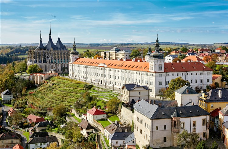 Jezuitská kolej a Chrám svaté Barbory | U KATA - Kutná Hora