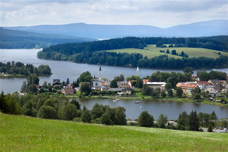 Pohled z kopce na Frymburk. | FRYMBURK - Frymburk