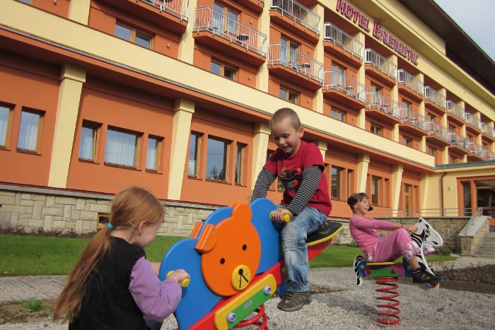 Dětské hřiště | WELLNESS RESORT ENERGETIC - Rožnov pod Radhoštěm