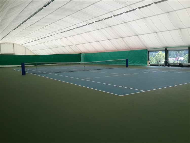 Multifunkční hala, tenis | WELLNESS RESORT ENERGETIC - Rožnov pod Radhoštěm