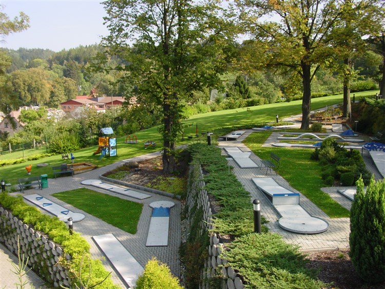 minigolf a dětské hřiště | FILIPINUM - Jablonné nad Orlicí