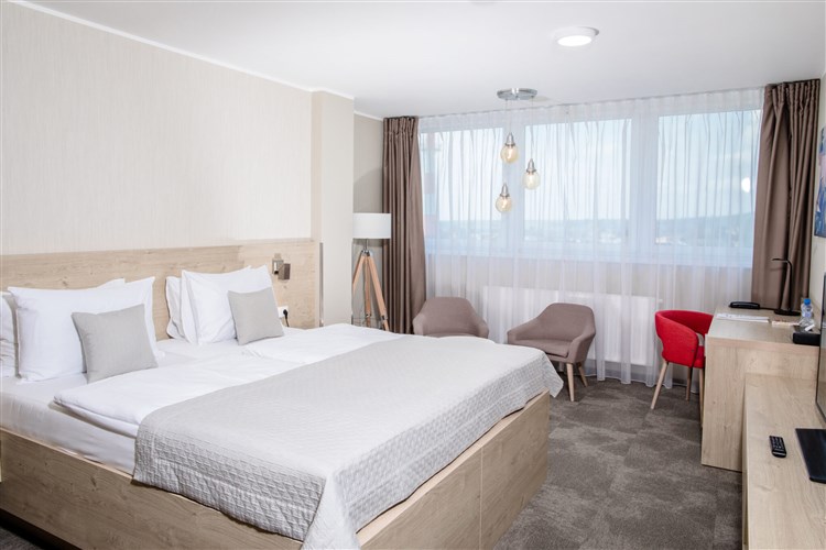 2 - lůžkový pokoj Executive | JIČÍN - MĚSTO POHÁDKY, Hotel RESTART