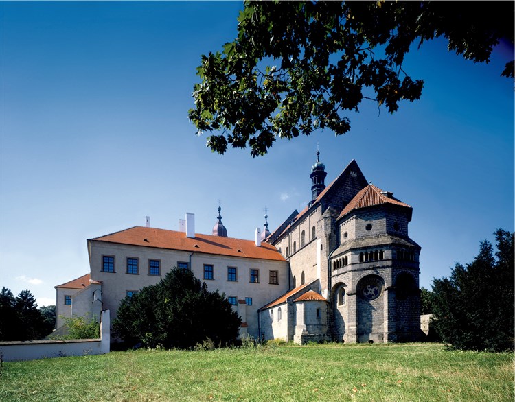 bazilika sv. Prokopa - Zdroj: České dědictví UNESCO | GRAND HOTEL - Třebíč