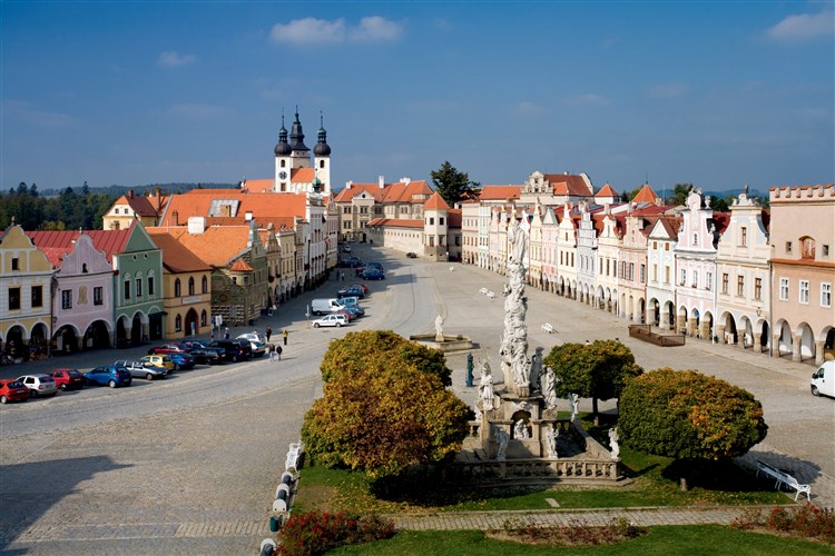 náměstí Zachariáše z Hradce, Mariánský sloup - Zdroj: České dědictví UNESCO | ANTOŇ - Telč