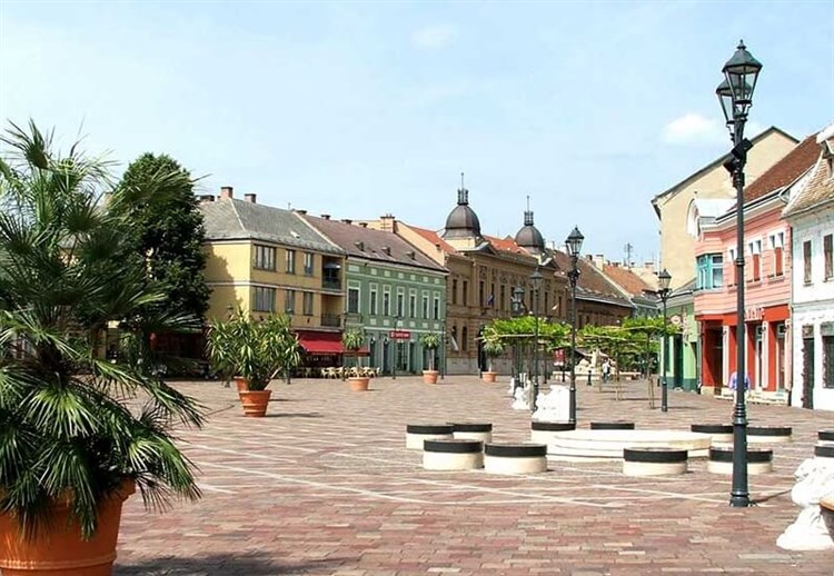 SZÉCHENYI NÁMĚSTÍ | GRAND HOTEL ESZTERGOM - Esztergom