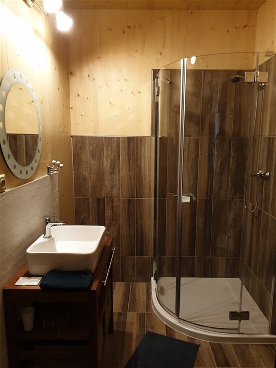 koupelna v penzionu PARMA | Hotel PARK a Penzion PARMA - Ostružná
