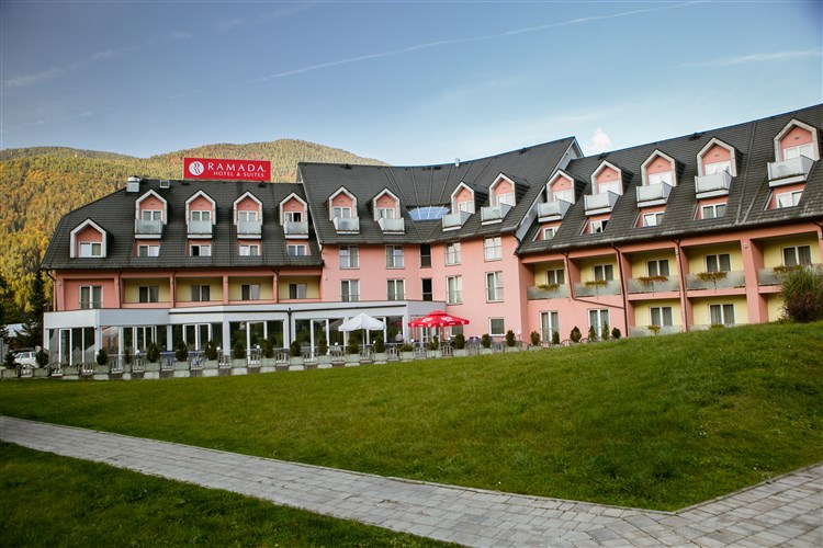 RAMADA Hotel & Suites - Kranjska Gora