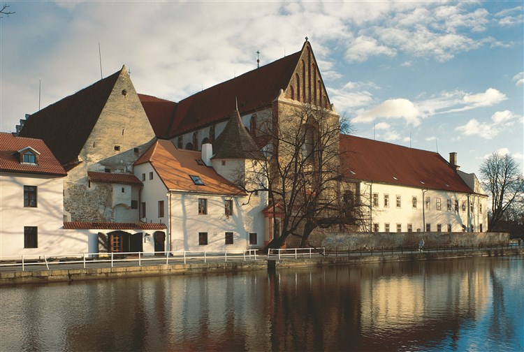 České Budějovice - kostel Obětování P. Marie | VITA - České Budějovice