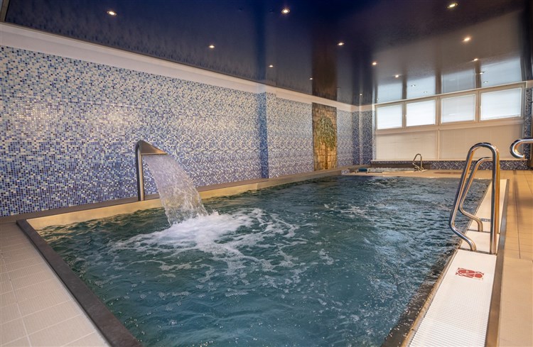 Wellness - bazén | Resort DLOUHÉ STRÁNĚ - Kouty nad Desnou