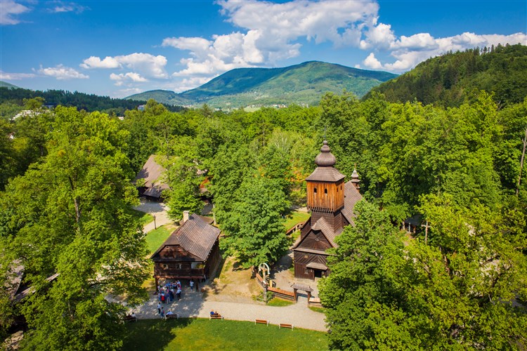 Valašské muzeum v přírodě, zdroj: Agentura m-ARK Olomouc | WELLNESS RESORT ENERGETIC - Rožnov pod Radhoštěm