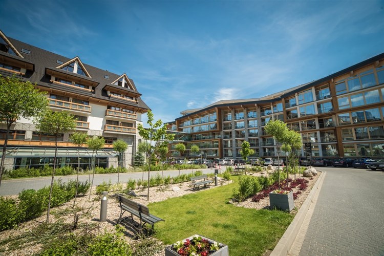 NOSALOWY DWÓR - Zakopane