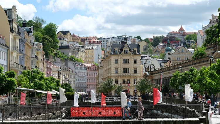 HUMBOLDT - Karlovy Vary