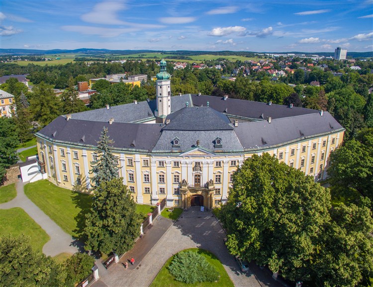 Zámek Bruntál - zdroj Agentura m-ARK Olomouc | STAŇ SE SLÁDKEM na 1 den a UVAŘ SI SVÉ PIVO