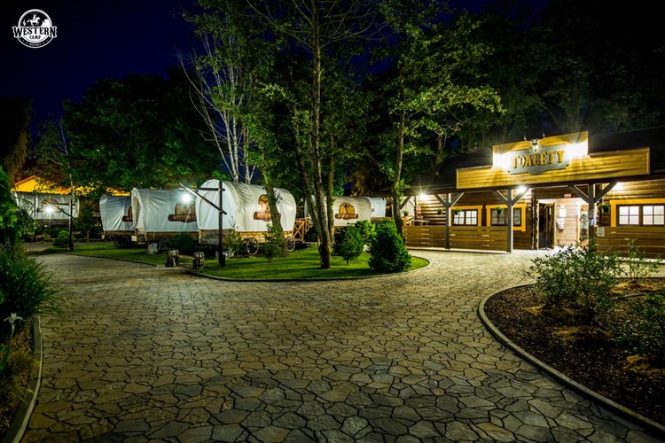 WESTERN CAMP RESORT - Zator u parku Energylandia