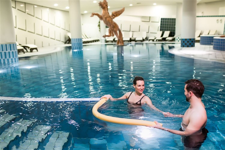 ROI Spa - bazén | GRAND HOTEL SAVA****sup. - Rogaška Slatina