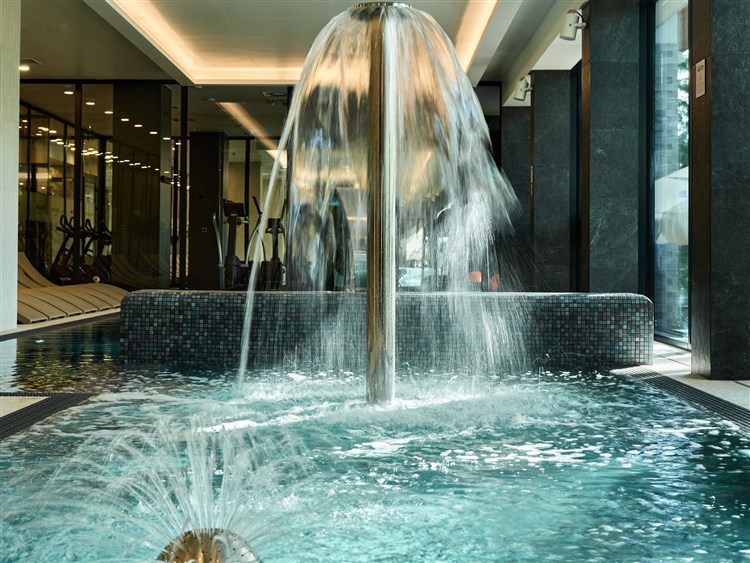 Pohled na wellness bazén v hotelu BERGO RESORT & SPA | BERGO RESORT & SPA  - Szklarska Poręba