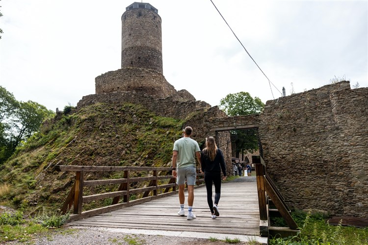 Zřícenina hradu Hasištejn | PYTLOUN WELLNESS HOTEL HASIŠTEJN - Místo