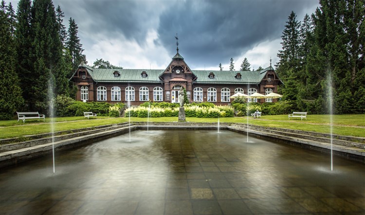 Lázně Karlova Studánka - zdroj Lázně Karlova Studánka | SVÁTEČNÍ POBYTY - Horský hotel Neptun - Malá Morávka