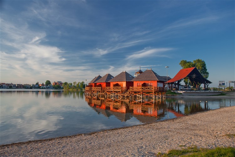 Sluneční jezera - foto ilu, zdroj TIK Senec | DOLPHIN - Senec