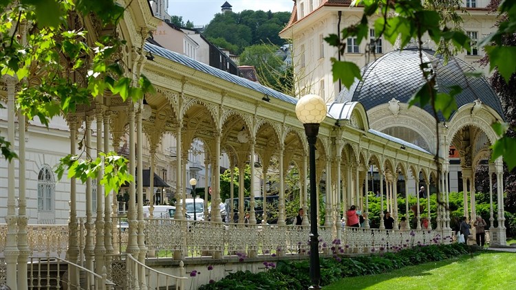 BOHEMIA LÁZNĚ, sanatorium Kriváň - Karlovy Vary