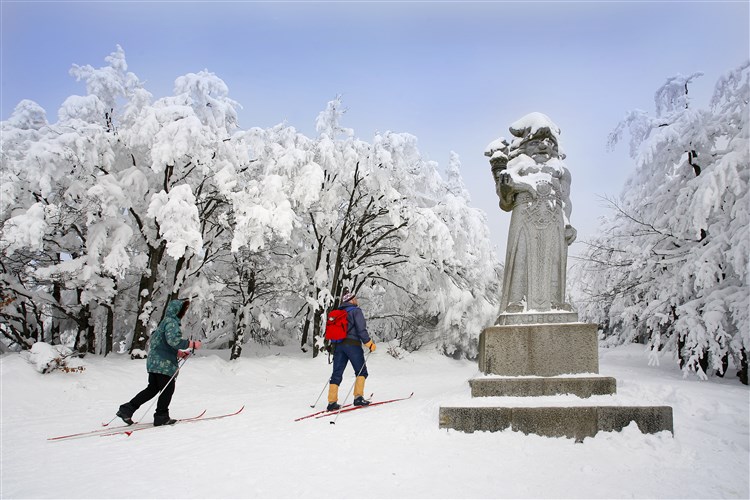 Socha Radegasta na Pustevnách, zdroj MSTOURISM | MESIT - Horní Bečva