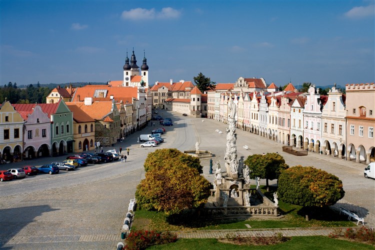 Telč, náměstí Zachariáše z Hradce a Mariánský sloup | MLÝNHOTEL 1 - Vílanec