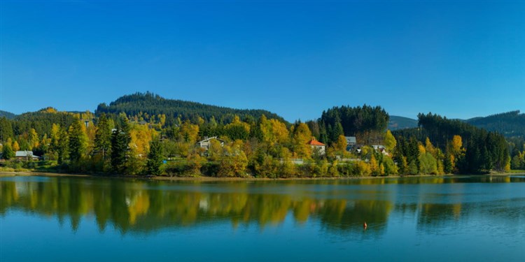 pohled na hotel od přehrady Horní Bečva | MESIT - Horní Bečva