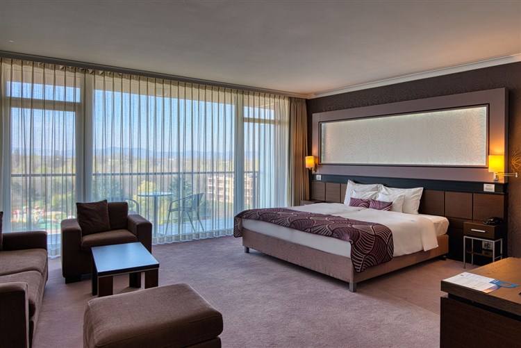 JUNIOR SUITE | AQUAWORLD RESORT BUDAPEST - Budapest