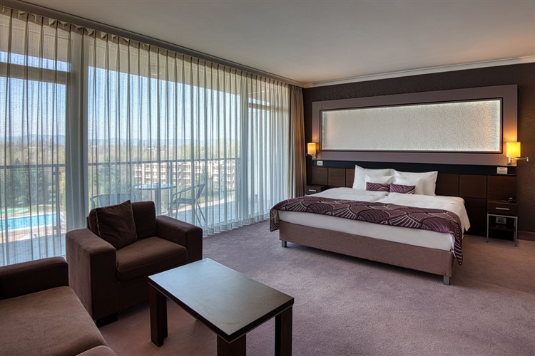 JUNIOR SUITE | AQUAWORLD RESORT BUDAPEST - Budapest