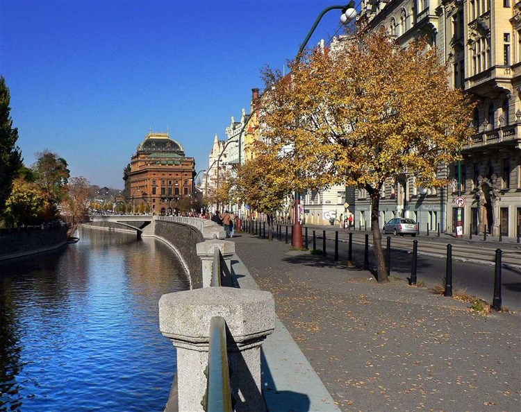 VÍKEND CO MÁ GRÁDY - V PRAZE, Hotel ANETTE, Praha 5 - Smíchov