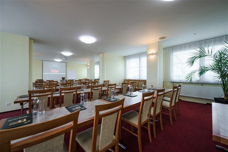 Hotel PANON - Hodonín