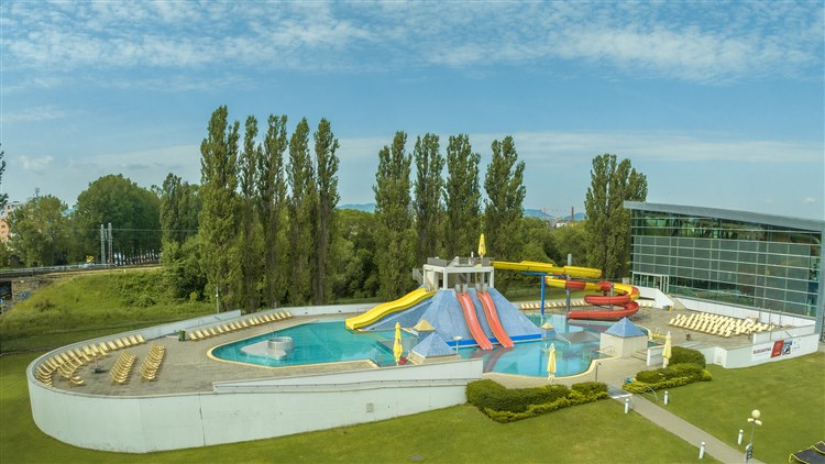 Venkovní bazény | AQUACITY POPRAD - Poprad