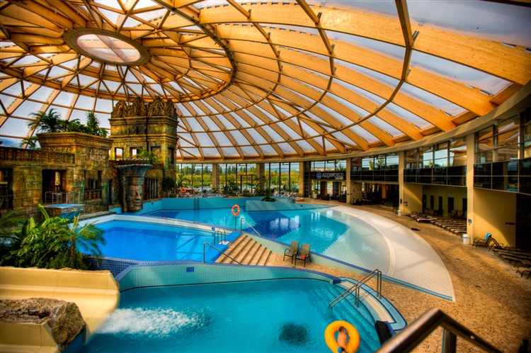 vnitřní bazény | AQUAWORLD RESORT BUDAPEST - Budapest