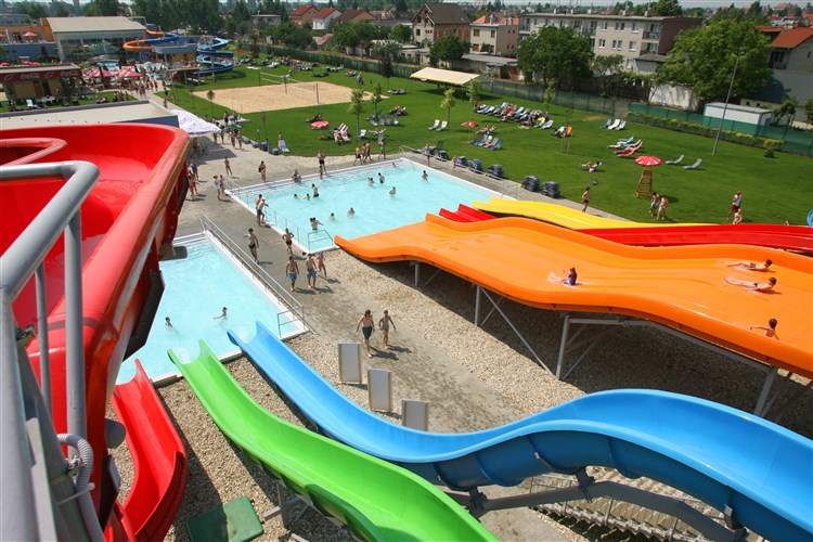 Aquapark Senec | HOLIDAY VILLAGE SENEC - Senec