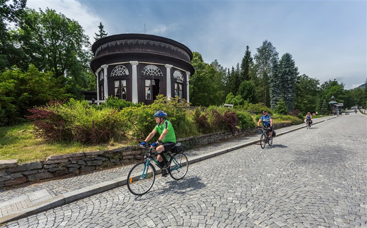 HORSKÉ LÁZNĚ KARLOVA STUDÁNKA - Karlova Studánka