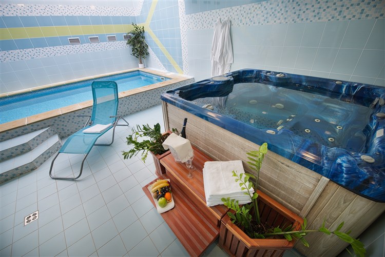 wellness centrum - whirlpool a bazén | PODHRAD - Hluboká nad Vltavou