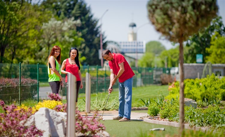 Adventure golf | HVIEZDA - Dudince