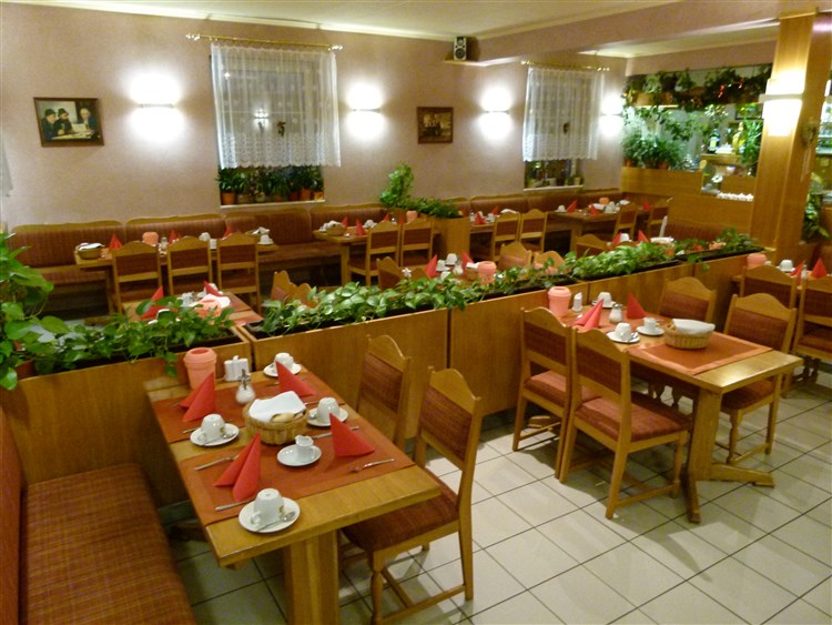 PELIKÁN - Mariánské Lázně
