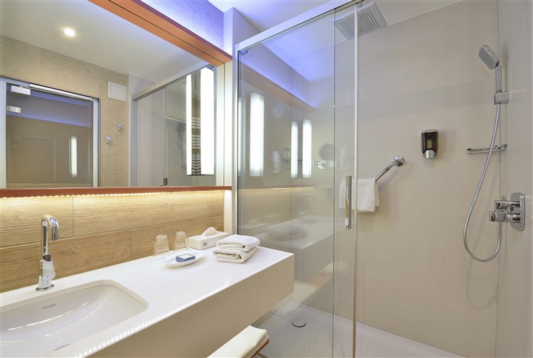 Koupelna pokoje EXECUTIVE | DANUBIUS HOTEL BÜK - Bükfürdö