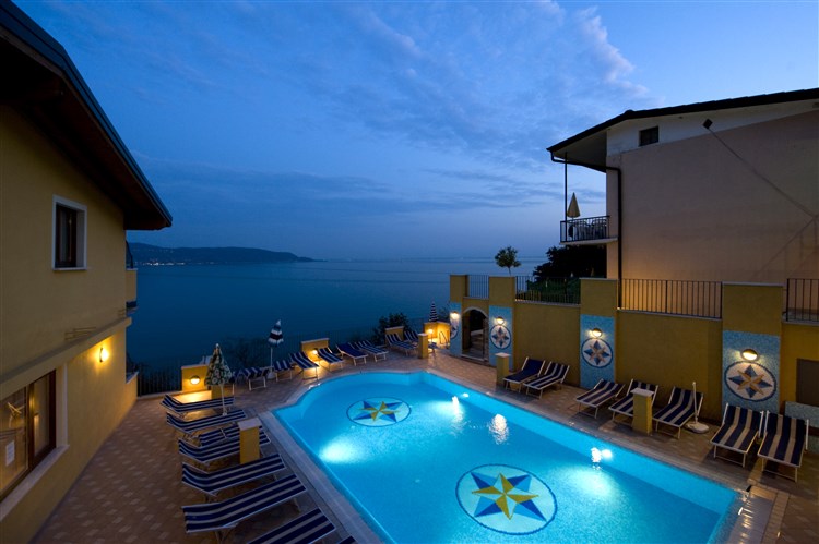 ALL INCLUSIVE HOTEL PICCOLO PARADISO - Toscolano - Maderno