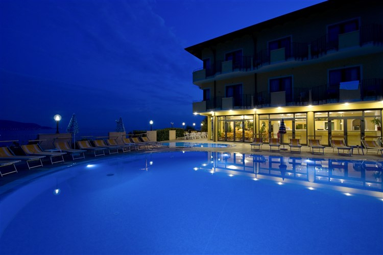 ALL INCLUSIVE HOTEL PICCOLO PARADISO - Toscolano - Maderno