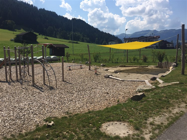 Dětské hřiště Oberau | DORFERWIRT - Dorf