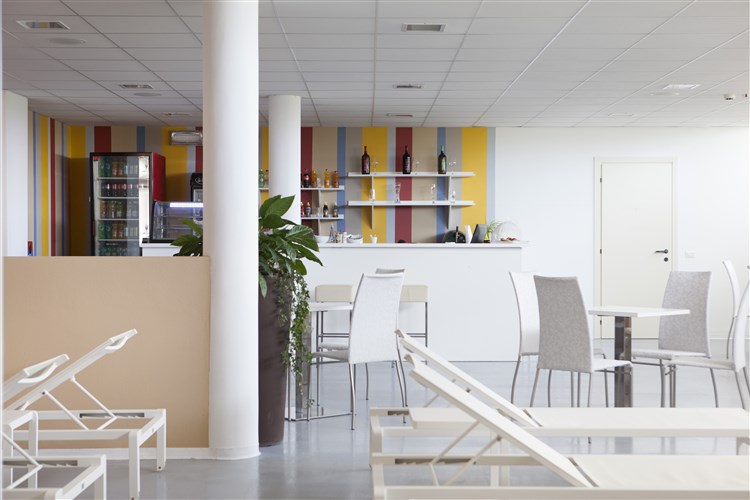 jeskynní bar | MJUS WORLD - Körmend