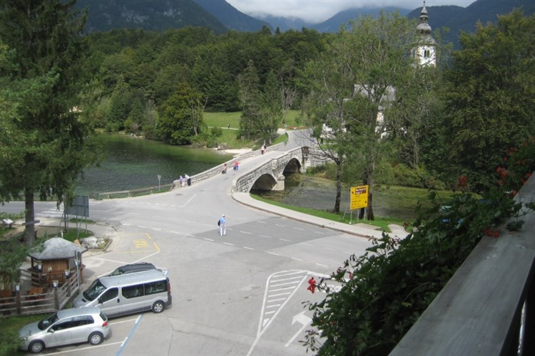 JEZERO**** - Bohinjsko Jezero