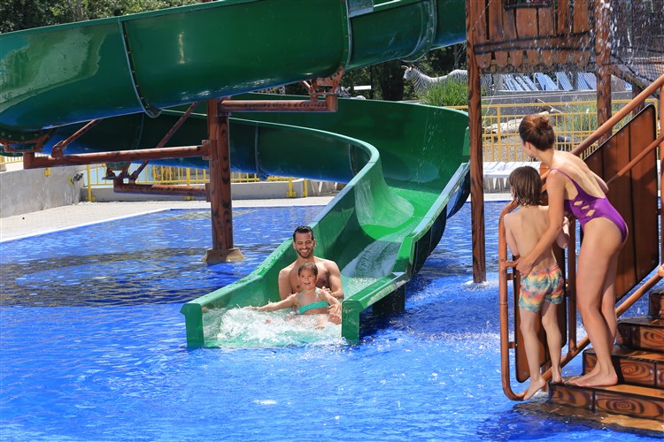 Skluzavky v termálním parku Aqualuna v hotelu Terme Olimia | BREZA**** - Terme Olimia