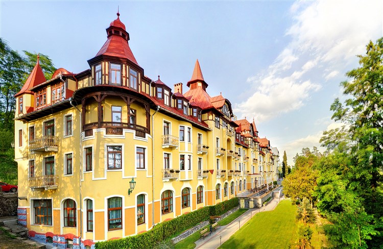 GRANDHOTEL PRAHA - Tatranská Lomnica